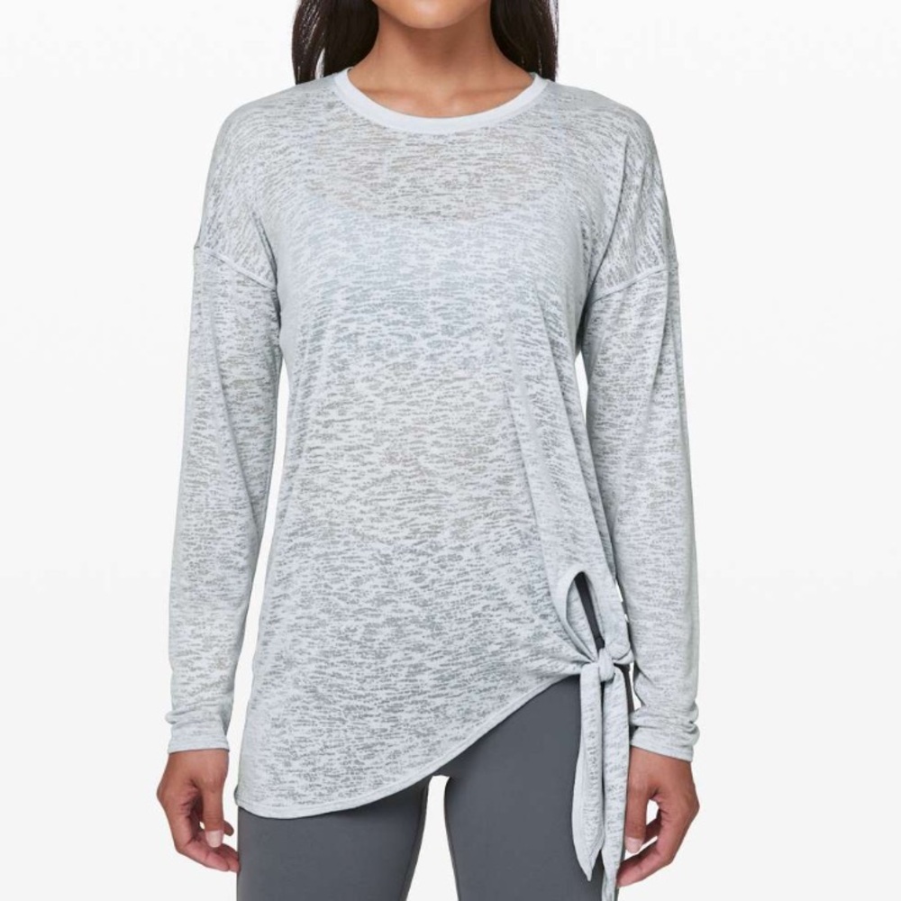 NWOT Lululemon Tie Your Practice Long Sleeve
Silver Fox